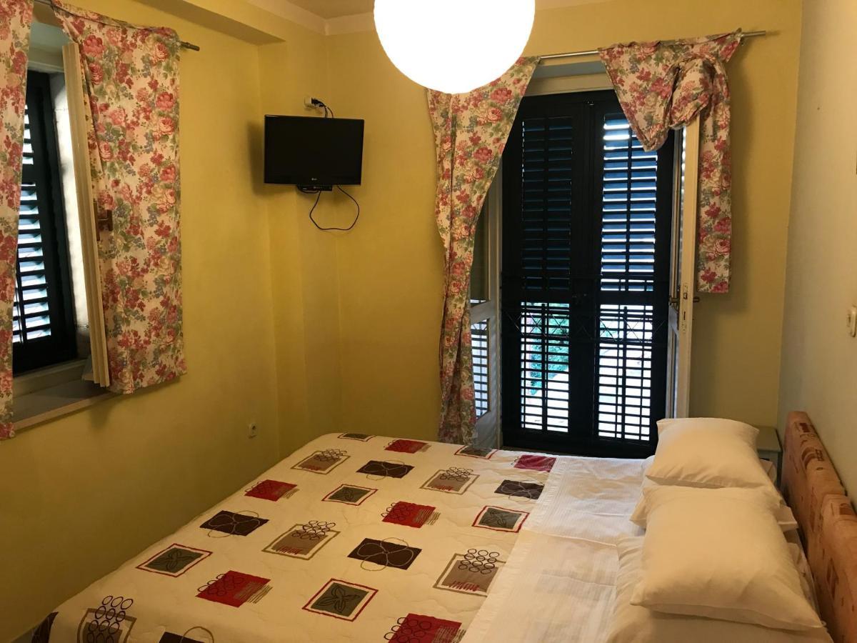 Studio In The Top Center Appartement Split Buitenkant foto